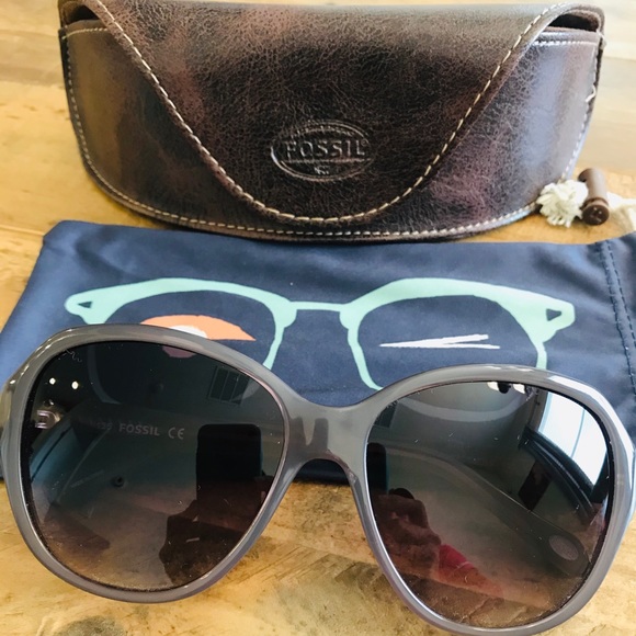 Fossil Accessories - Fossil woman sunglasses